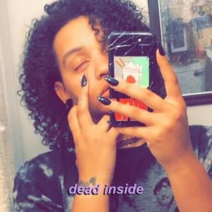 Meet your Posher, Lorena